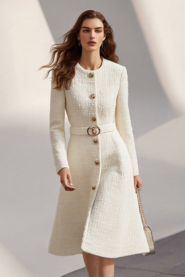 Robe de travail à simple boutonnage ivoire avec ceinture